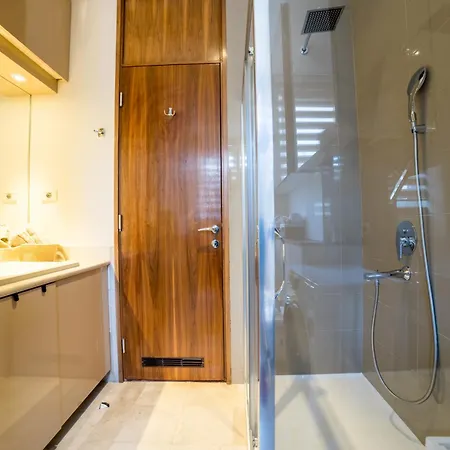 شقة Maison Eleven 2-bedroom With Balcony And Private Parking