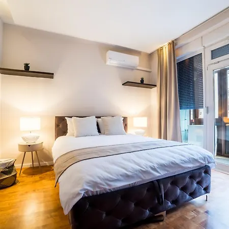 Maison Eleven 2-bedroom With Balcony And Private Parking * سراييفو