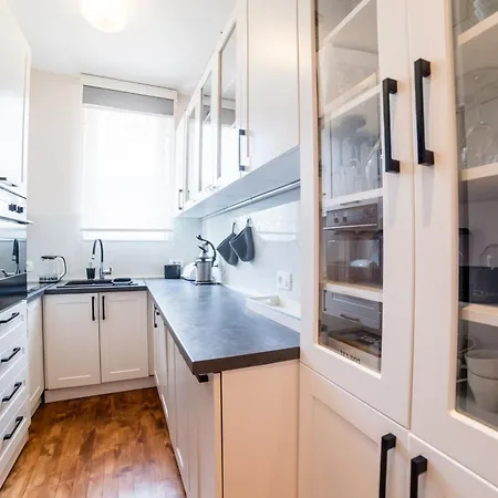 Maison Eleven 2-bedroom With Balcony And Private Parking Apartmán