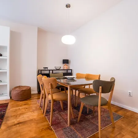 شقة Maison Eleven 2-bedroom With Balcony And Private Parking *