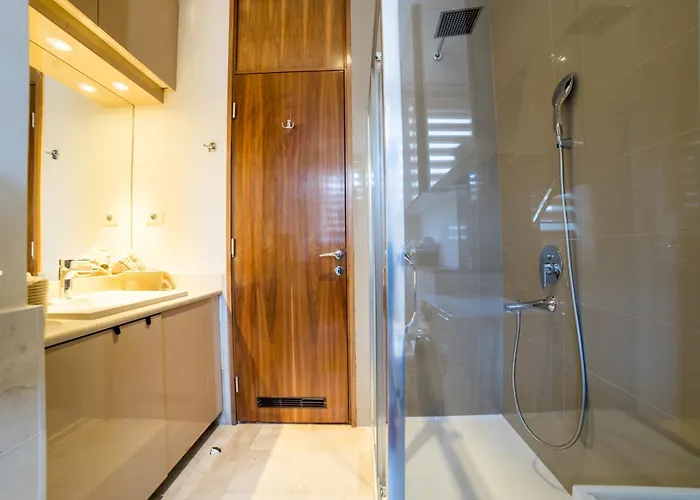 Apartman Maison Eleven 2-bedroom With Balcony And Private Parking