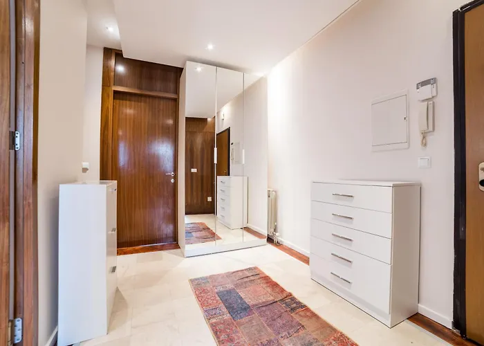 Maison Eleven 2-bedroom With Balcony And Private Parking Szarajevó