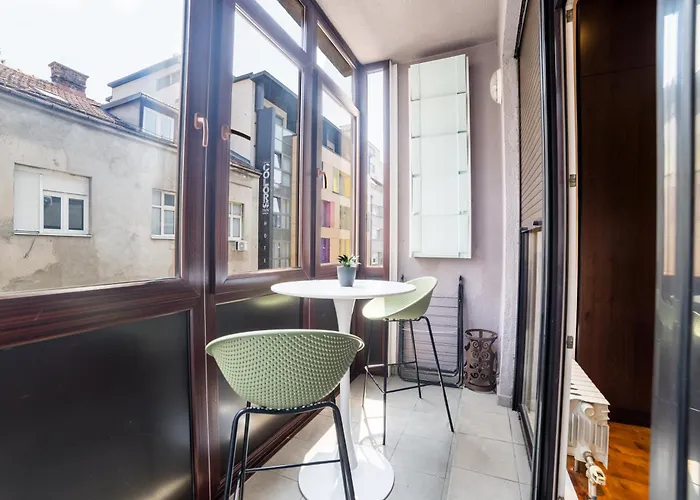 Apartman Maison Eleven 2-bedroom With Balcony And Private Parking