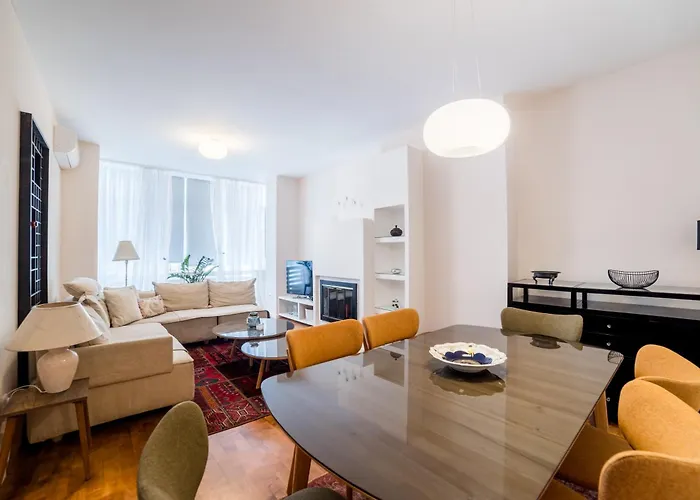 Apartman Maison Eleven 2-bedroom With Balcony And Private Parking Szarajevó