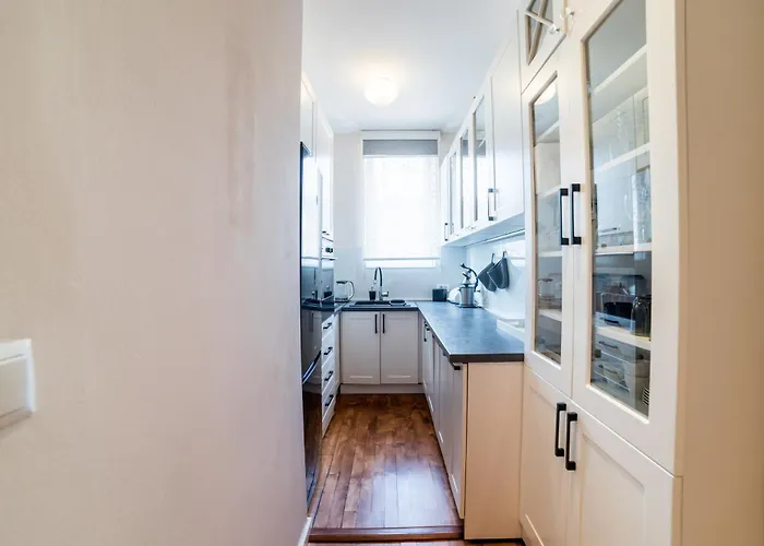 Maison Eleven 2-bedroom With Balcony And Private Parking Apartman Szarajevó